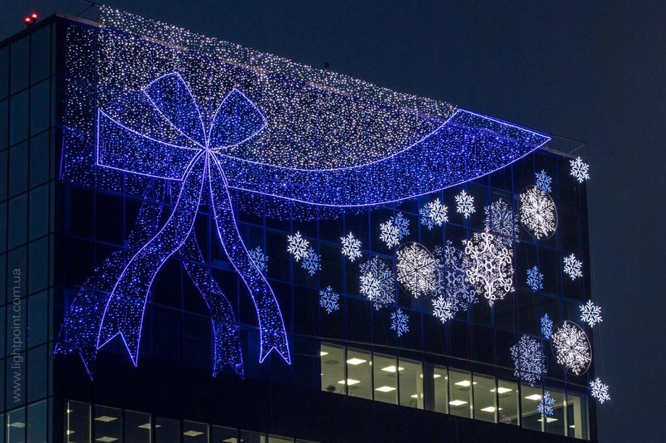 Украшение фасада к новому году