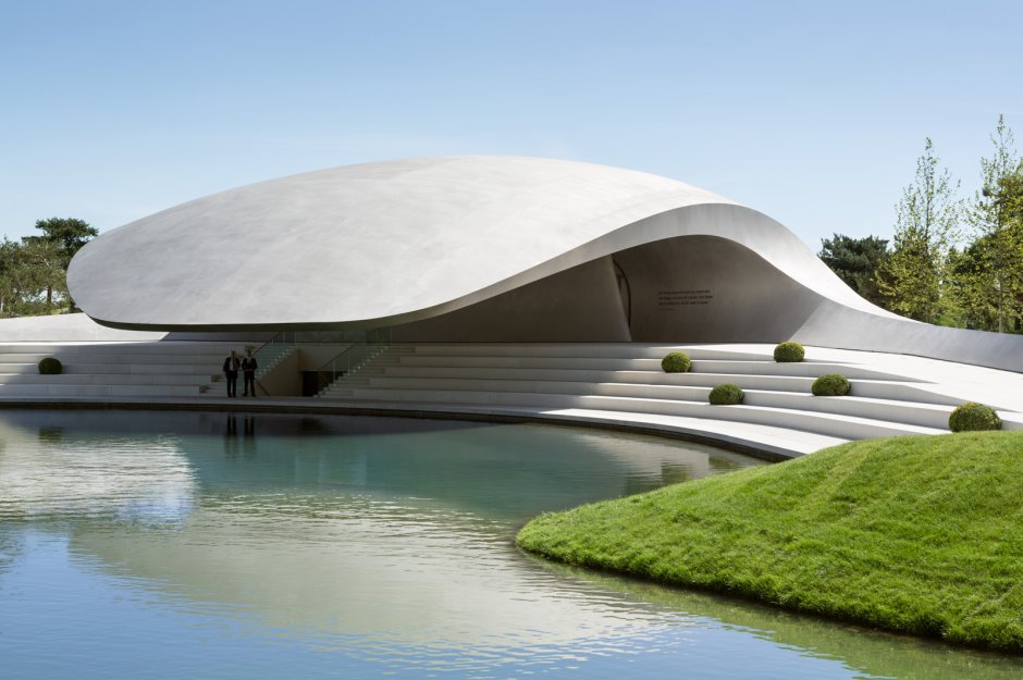 Павильон Porsche от Henn Architects