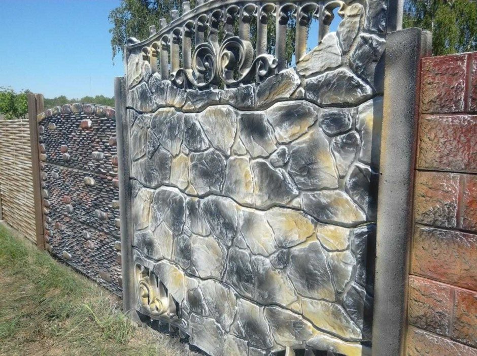 Забор из архитектурного бетона