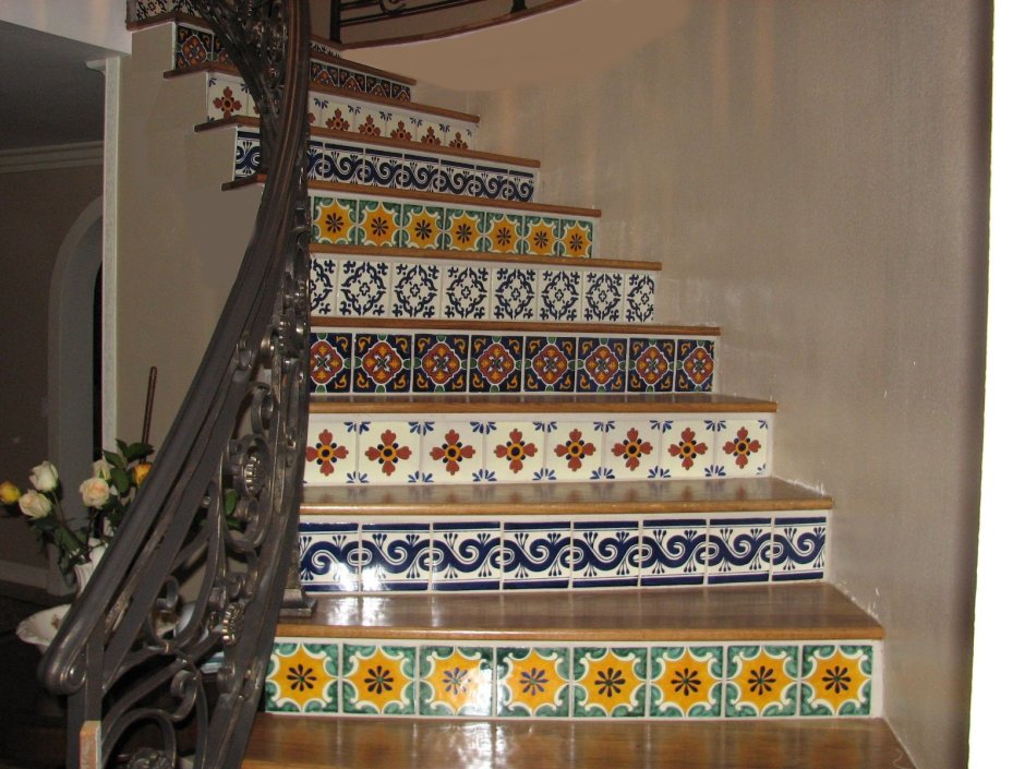Ступени подступенки для лестницы