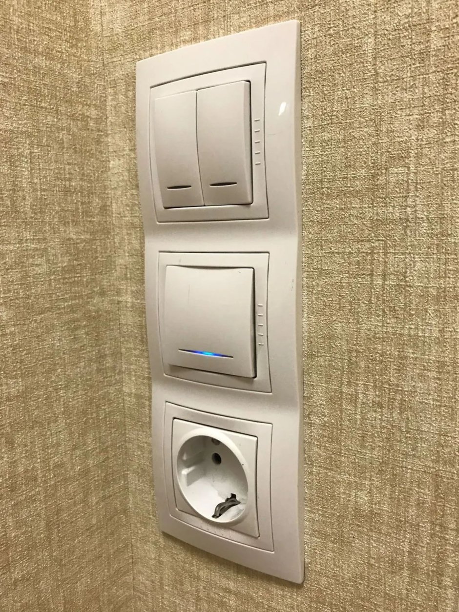 Выключатель в ванной