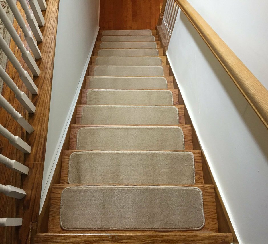 Коврики для ступеней лестницы в доме
