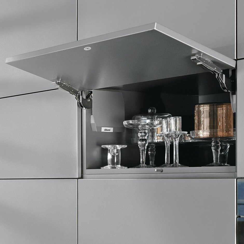 Поворотный подъемник Blum Aventos HK