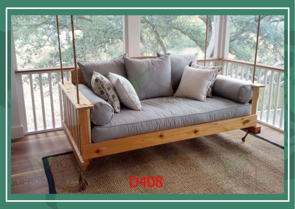 Деревянный диван с подушками для дачи