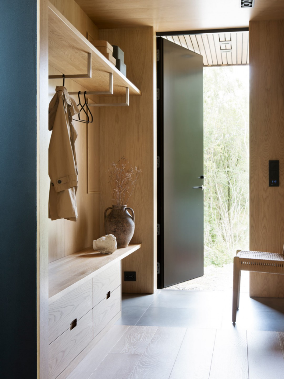 Next Room Wood прихожая
