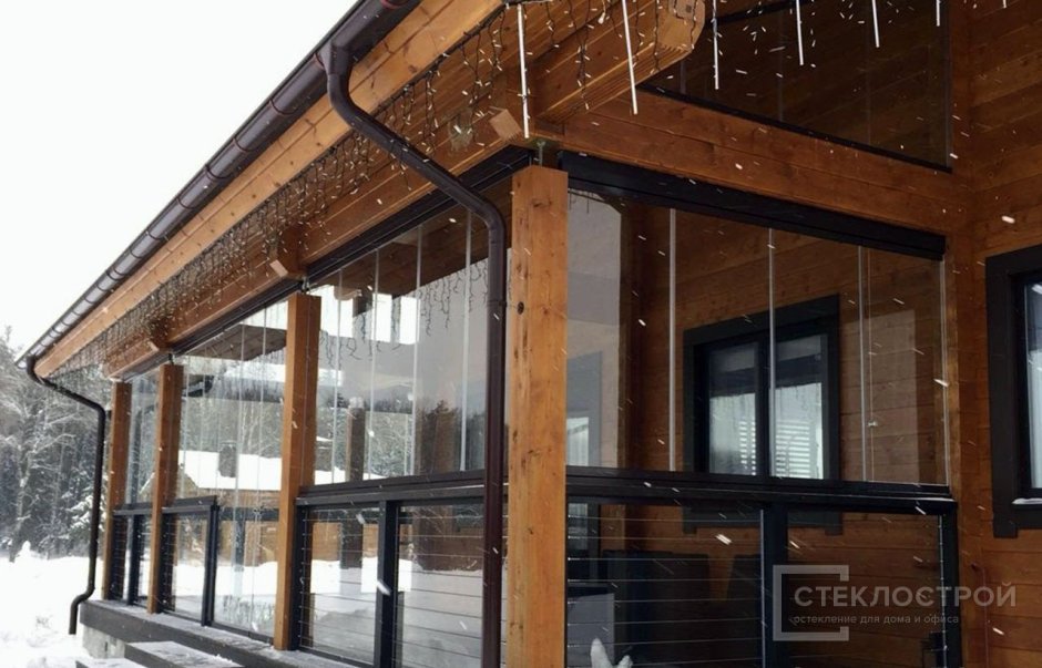 Безрамное остекление террас Honka