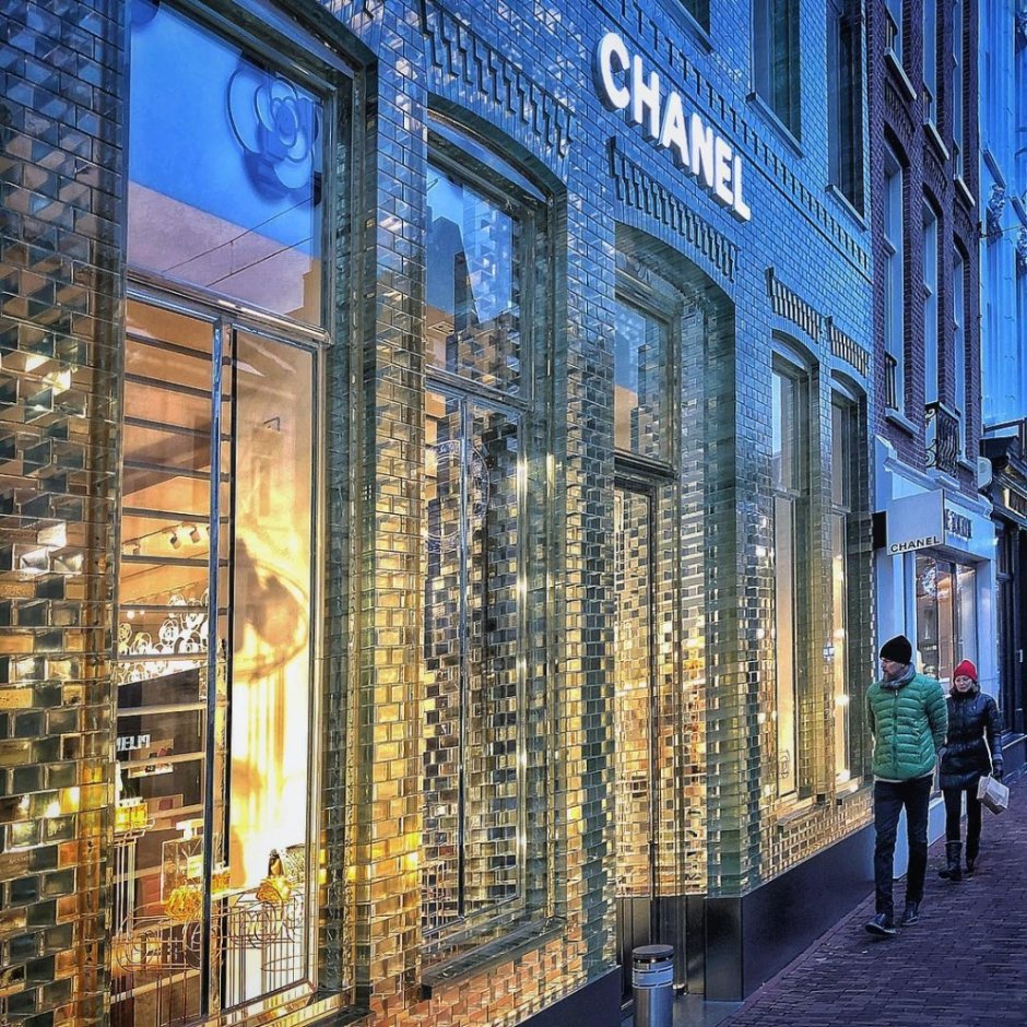 Магазин Шанель в Амстердаме