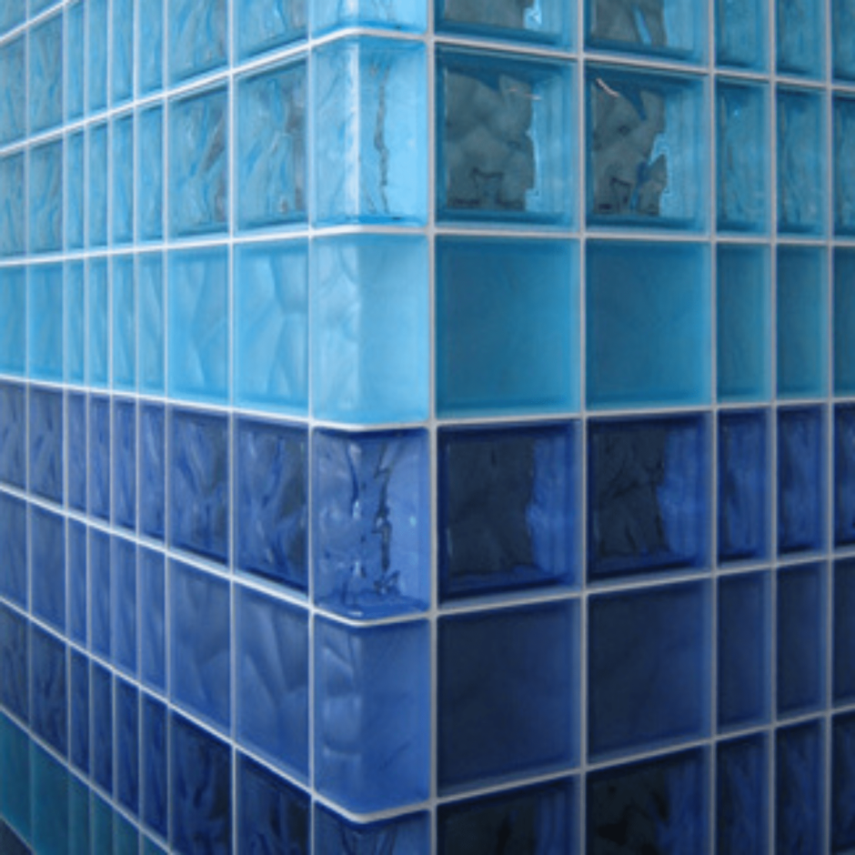 Голубые стеклянные блоки в интерьере