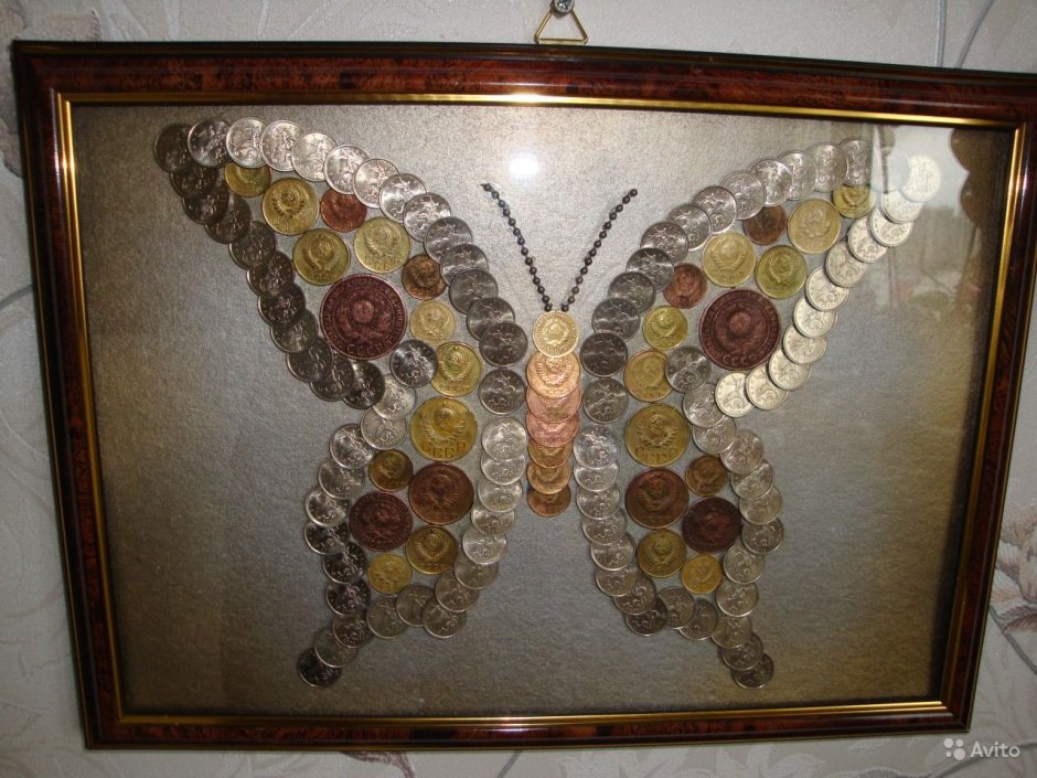 Бабочка из монет