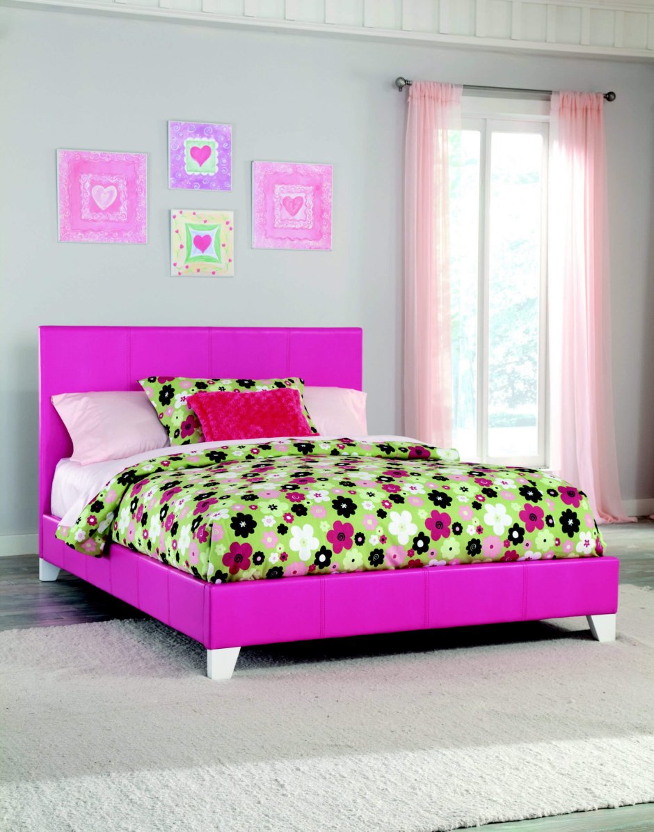 Кровать двухместная розовая