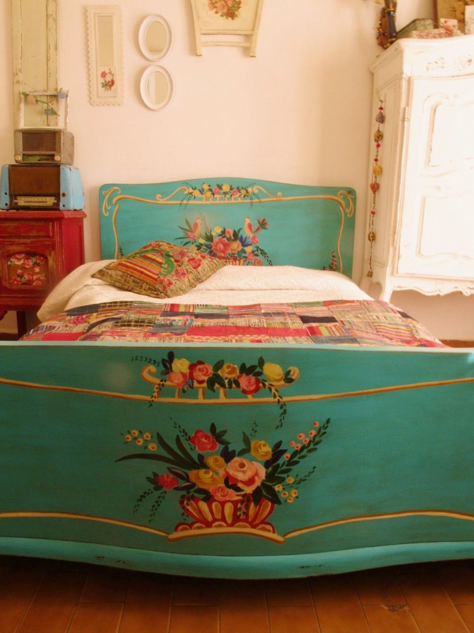 Реставрированные кровати