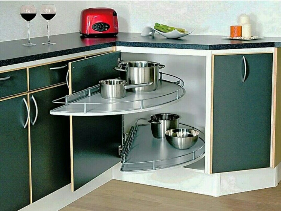 Выдвижной уголок для кухни