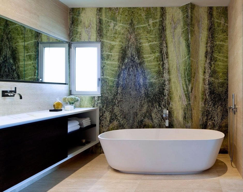 Ванная комната из зеленого мрамора