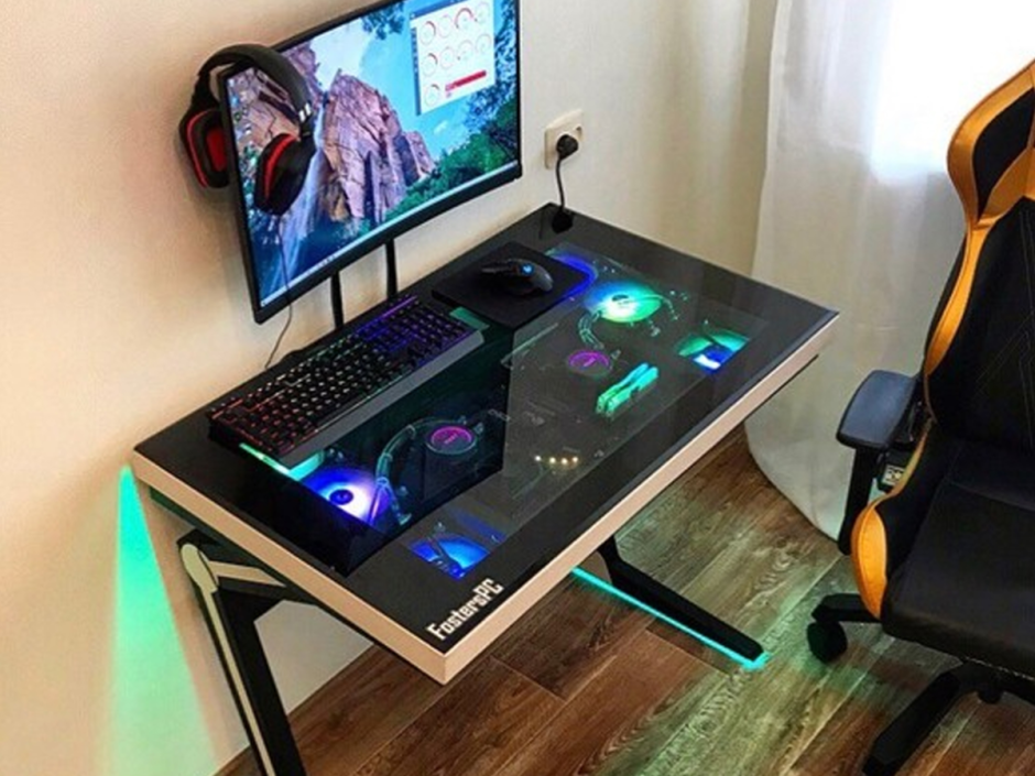 Стол с встроенным компьютером