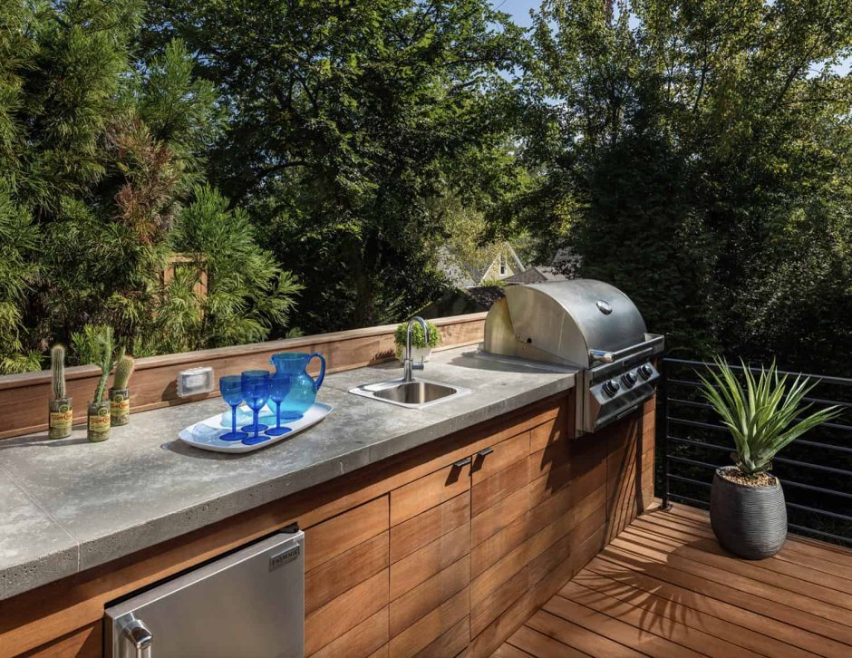 Outdoor Kitchen with Concrete