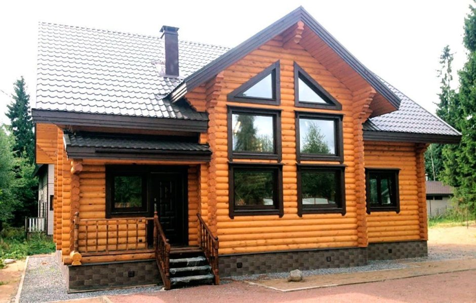 Дом из оцилиндрованного бревна
