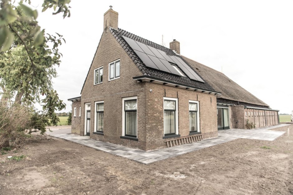 Голландский Пригородный дом