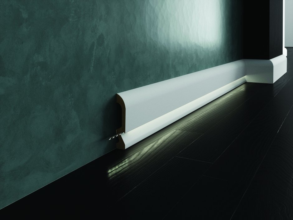 Плинтус Cezar Elegance lpc19le