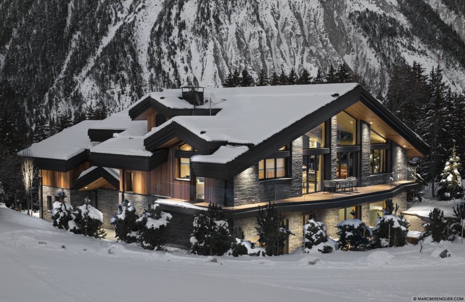 Дом в Швейцарии в горах Куршавель