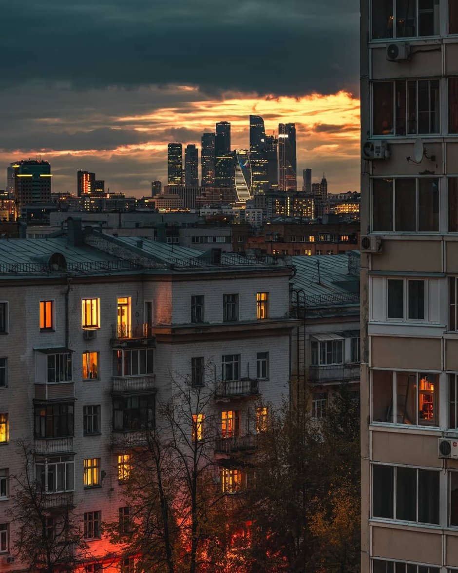 Закат многоэтажки