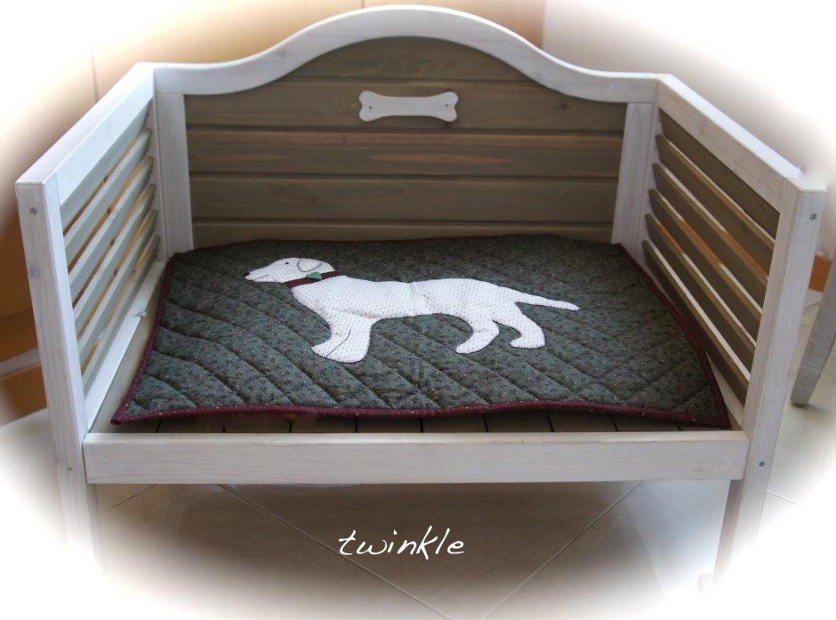 Кровать для собаки из фанеры