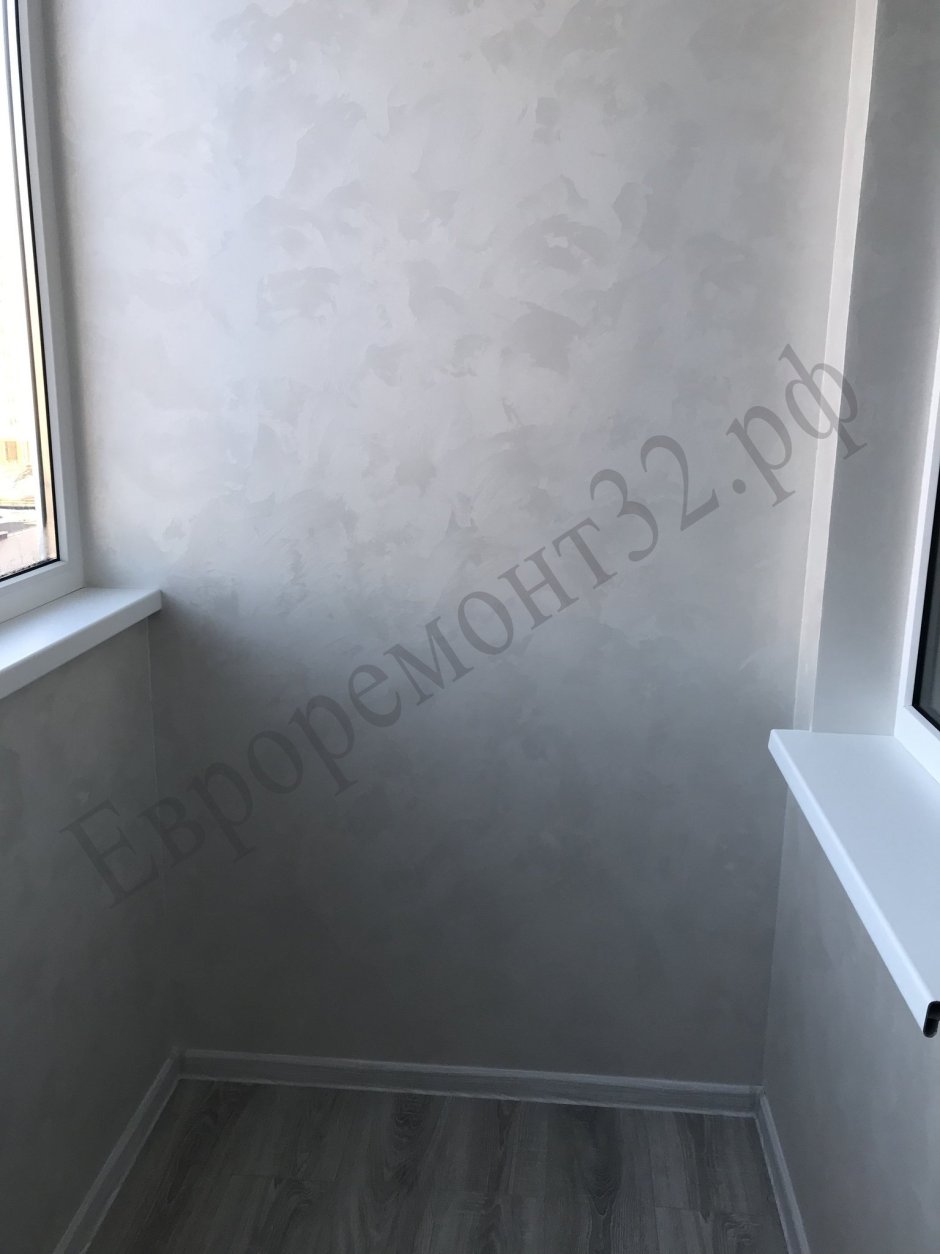 Декоративная штукатурка на балконе