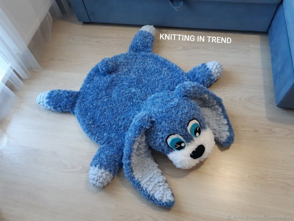 Коврик из плюша