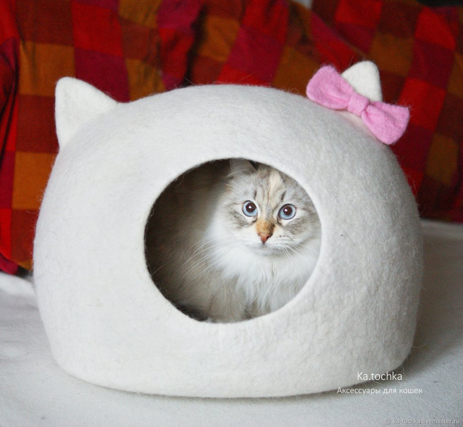 Мастерить домик для кота подушками