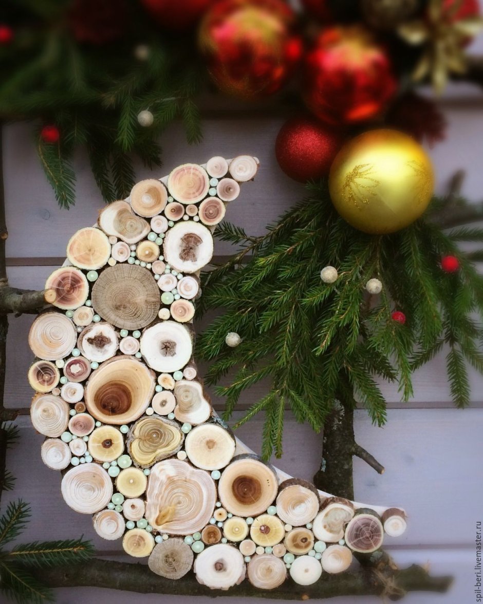 Новогодние украшения из деревянных спилов