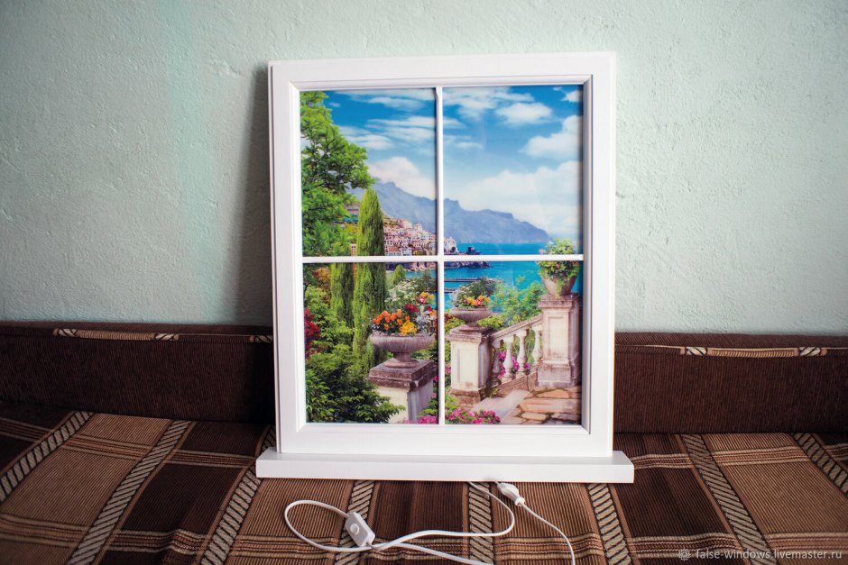 Имитация окна в интерьере с подсветкой