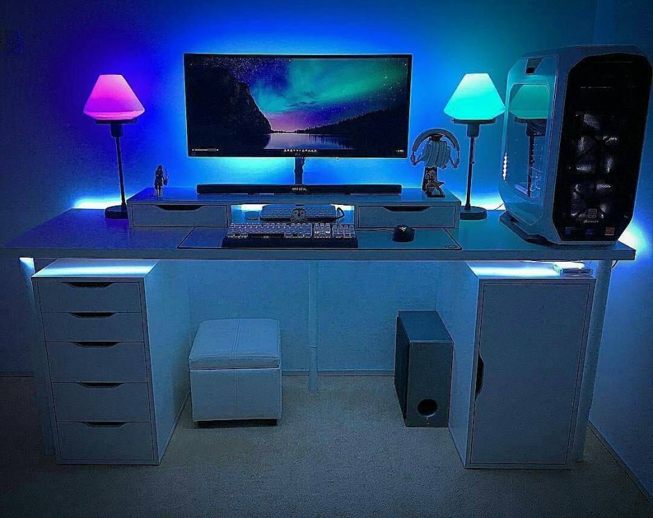 Светодиодная подсветка компьютерного стола