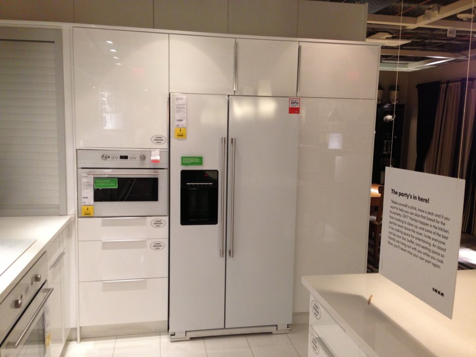 Холодильник встроенный Whirlpool ikea 2004