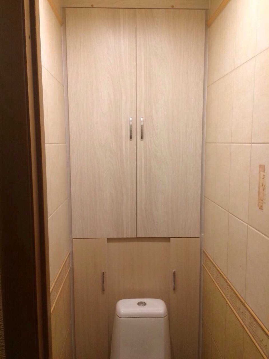 Встроенный шкаф в туалете
