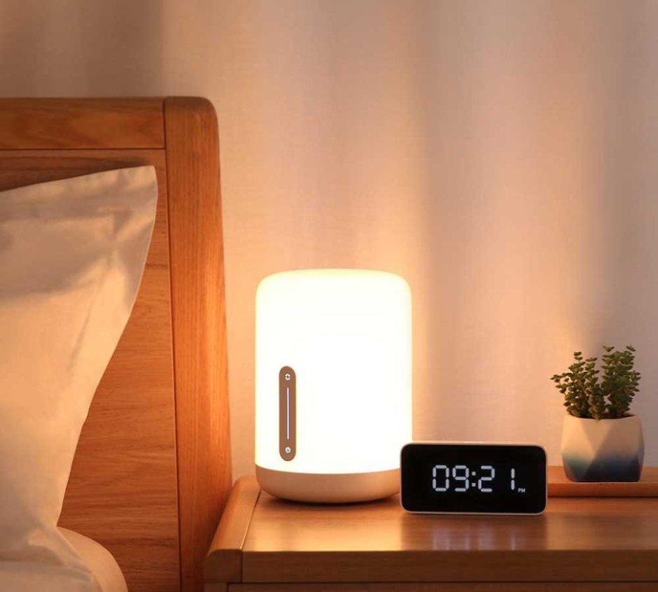 Умная лампа mi Bedside Lamp 2