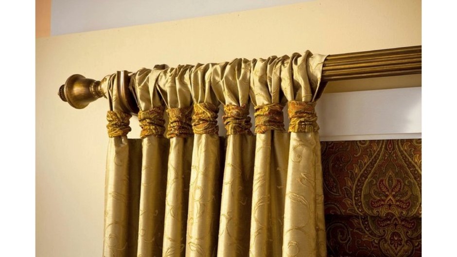 Короткий карниз для штор