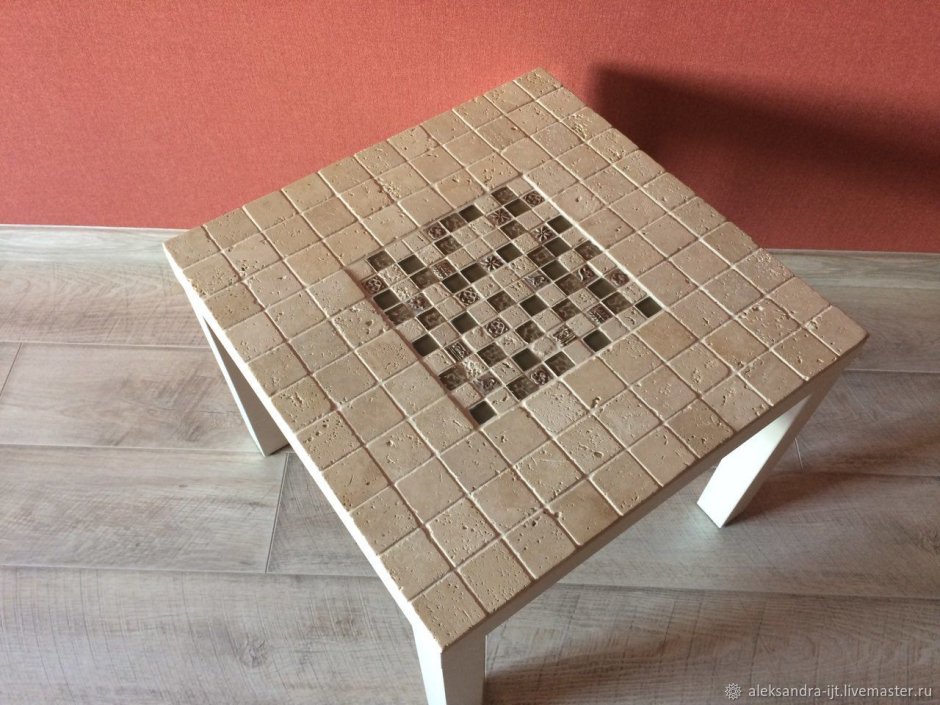 Журнальный столик из мозаики