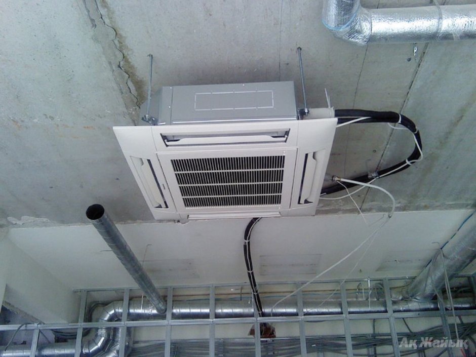 Кассетный внутренний блок (фанкойл) Royal clima Macs-i-c51p2с