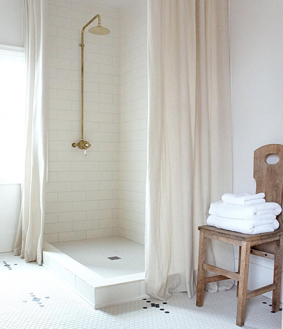 Поддон с занавеской