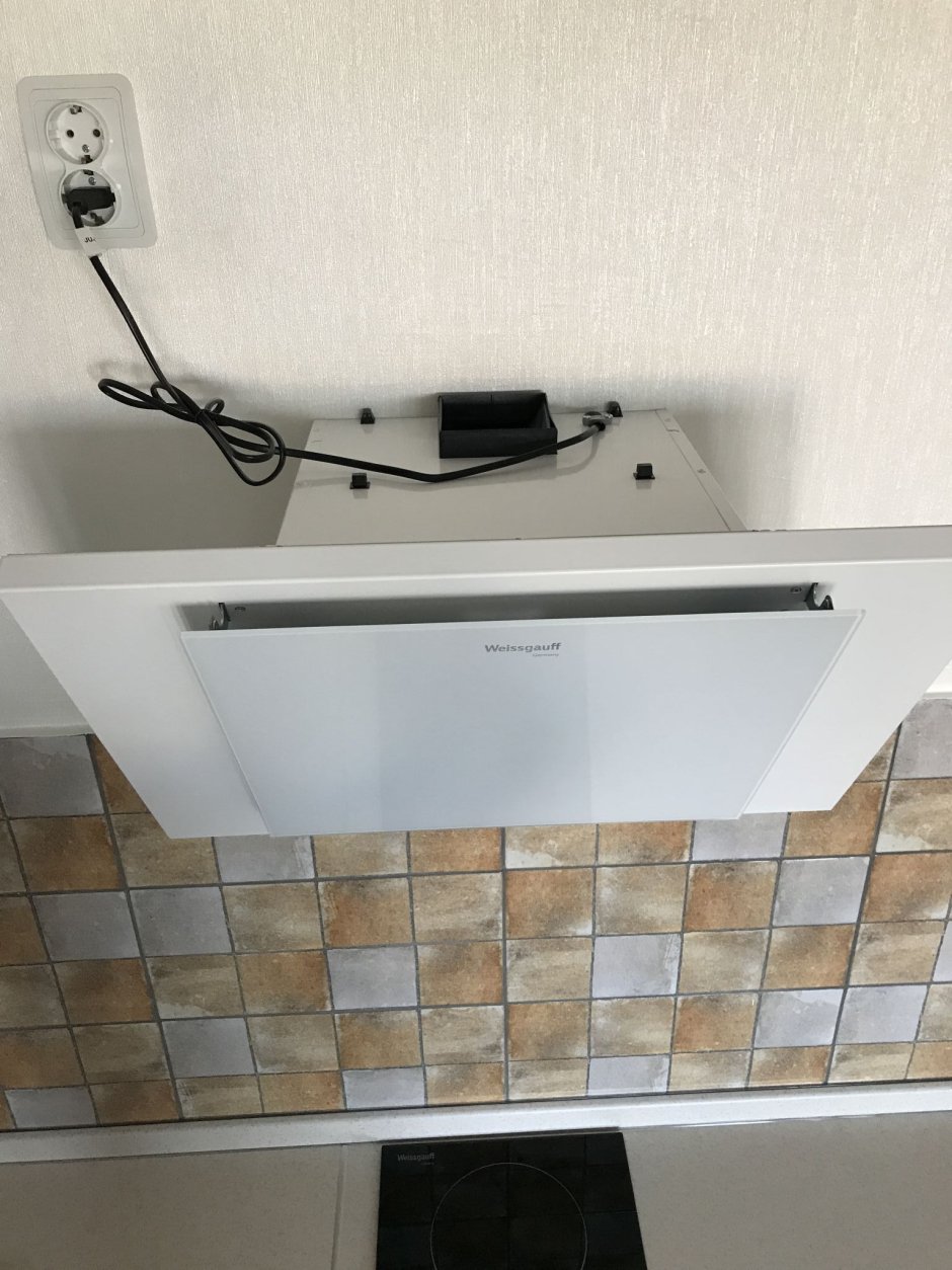 Вытяжка Weissgauff Aura 850 WH
