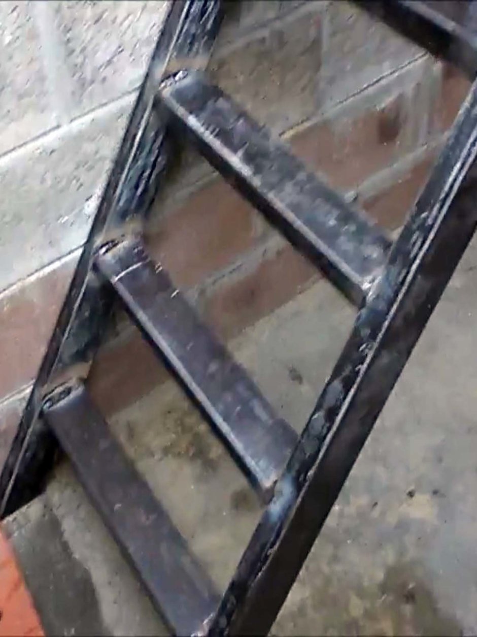 Лестница в погреб металлическая из профиля