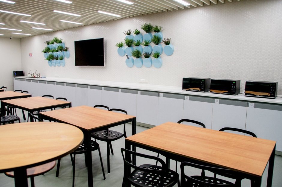Столовая комната для персонала