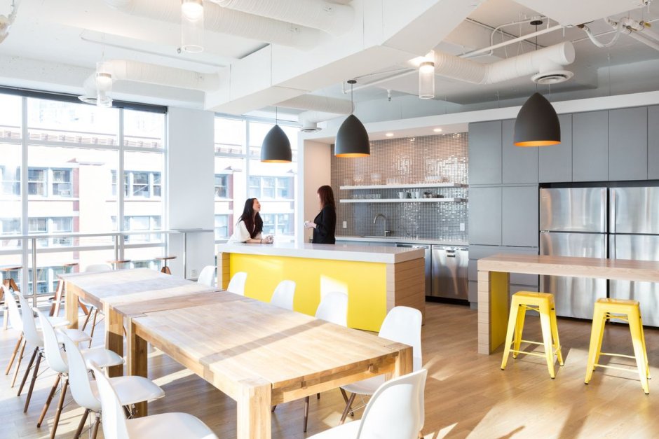 Кухня столовая в офисе