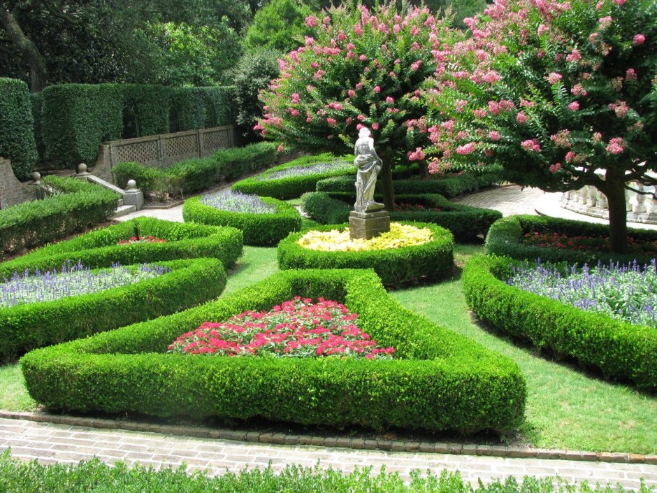Французский сад партерный