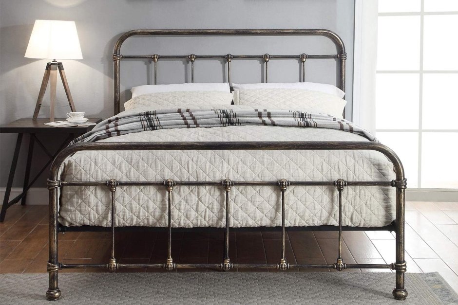 Кровать King Size железная