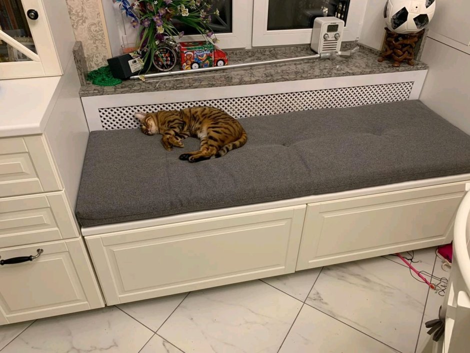 Сидушка в прихожую мягкая
