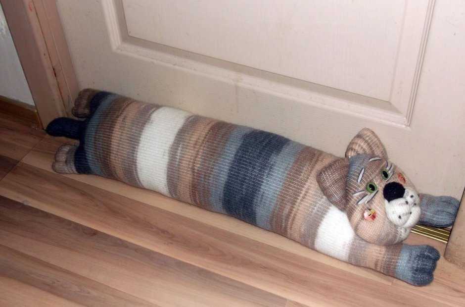Кот валик подушка