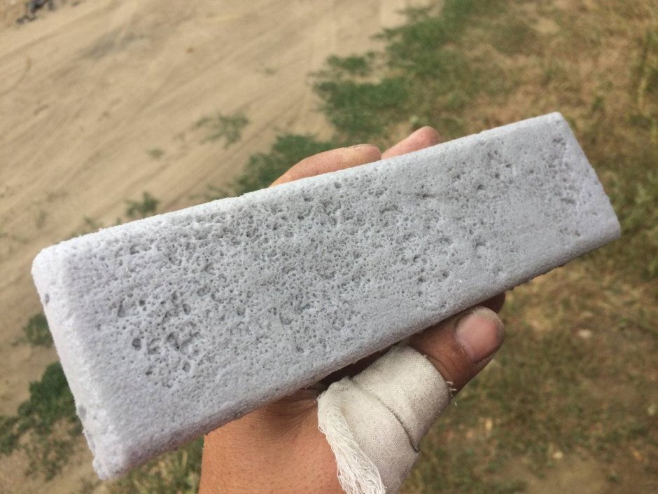 Кирпич из пенопласта