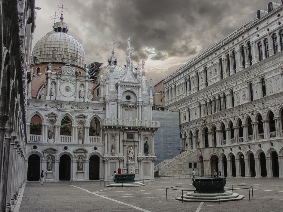 Палаццо дожей в Венеции