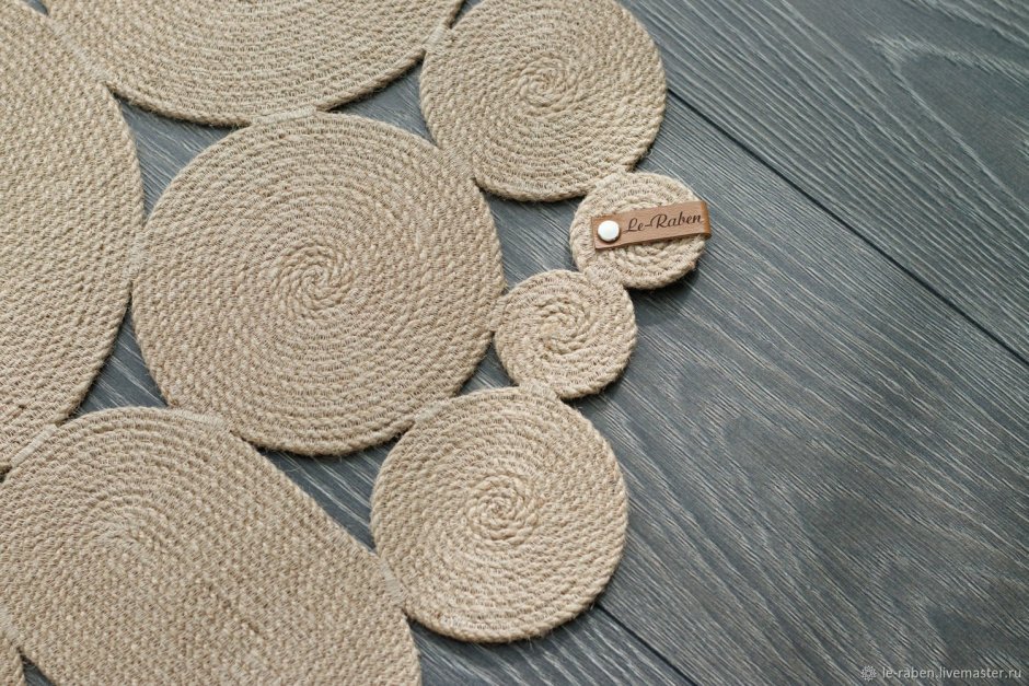 Коврик из джута для ванной