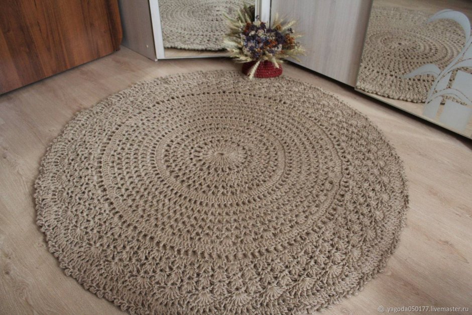 Плетеные коврики из джута